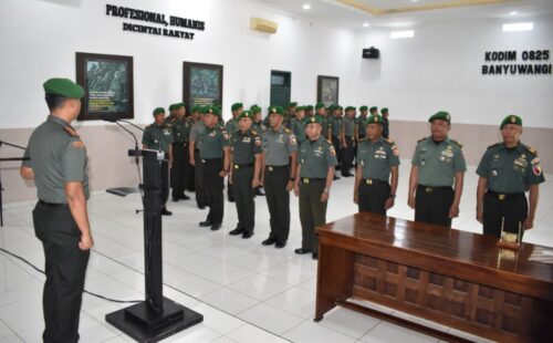 Dandim 0825/Banyuwangi Segarkan Struktur Komando Teritorial, Delapan Danramil Resmi Bergeser di Banyuwangi