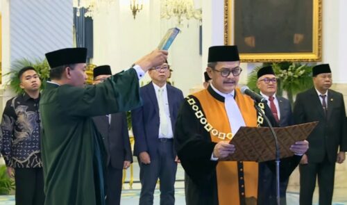 Presiden Prabowo Saksikan Sumpah Jabatan Dwiarso Budi Santiarto sebagai Wakil Ketua MA Bidang Non Yudisial