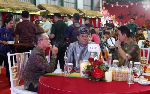 Pangdam IX/Udayana Hadiri Open House Perayaan Natal Kapolda Bali, Perkuat Sinergitas TNI–Polri dan Forkopimda