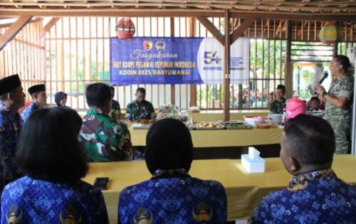 Peringati HUT ke-54 KORPRI, Dandim 0825/Banyuwangi Ajak PNS Jadikan Tugas sebagai Ibadah dan Pengabdian di Banyuwangi