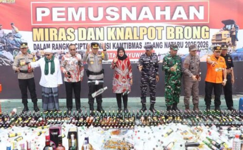 Hadiri Pemusnahan Miras Ilegal dan Knalpot Brong di Polresta, Kasdim 0825/Banyuwangi: Ini Bukan Sekadar Simbolis, Tapi Pesan Tegas