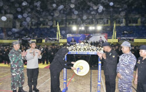 Kejurkab Pencak Silat 2025 Resmi Dibuka, Kasdim 0825/Banyuwangi Tegaskan Komitmen TNI Dukung Pembinaan Atlet Muda di Banyuwangi