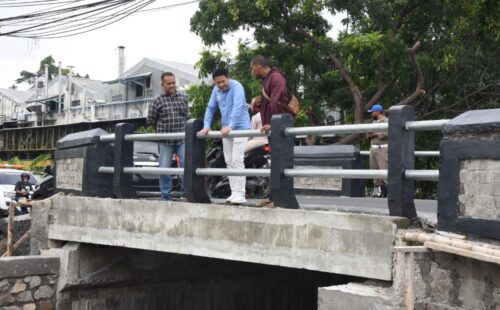 Bupati Sidoarjo Sidak Jembatan Banjarsari, Pastikan Rampung 100 Persen dan Aman Dilalui