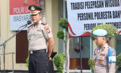 Gelar Apel Jam Pimpinan, Wakapolresta Banyuwangi: Tekankan Evaluasi Kinerja dan Program Quick Wins di Banyuwangi
