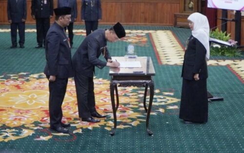 Gubernur Jatim Lantik Tujuh Pejabat Pimpinan Tinggi Pratama, Talent DNA Mulai Diterapkan