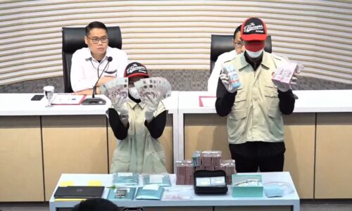 OTT Suap Pajak di Jakut: Lima Tersangka Ditahan, KPK Sita Uang Tunai hingga Emas Total Rp6,38 Miliar
