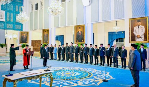 Presiden Prabowo Saksikan Pengucapan Sumpah Adies Kadir sebagai Hakim Konstitusi