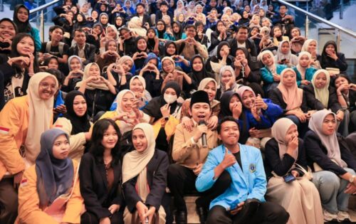 Pemkab Jember Gelar Pertemuan Akbar Bersama Ribuan Penerima Beasiswa “Cinta Bergema” di Jember
