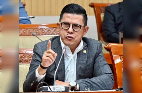 Penahanan Gus Yaqut Dialihkan ke Tahanan Rumah, Anggota Komisi III DPR RI: Tidak Lazim