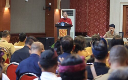 Gubernur Koster Desak Kepala Desa dan Lurah se-Denpasar Percepat Pengelolaan Sampah Berbasis Sumber