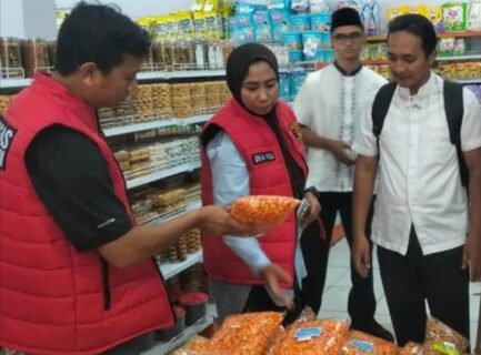 Peringatan Tegas ke Pengelola Swalayan, Satgas Pangan Polresta Banyuwangi: Tarik Produk Hampir Kedaluwarsa di Banyuwangi