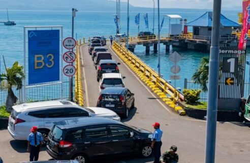 Puncak Arus Balik di Pelabuhan Ketapang Dipadati Ribuan Kendaraan, Polda Jatim-Pemkab Banyuwangi Lakukan Pemantauan di Banyuwangi