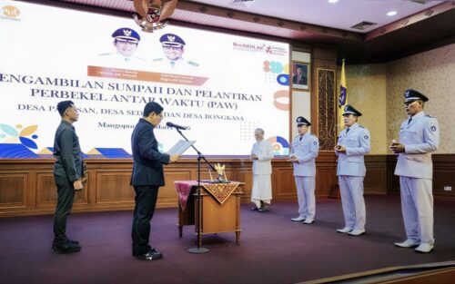 Bupati Arnawa Lantik Pejabat Pimpinan Tinggi Pratama dan Serahkan SK PNS Formasi 2024