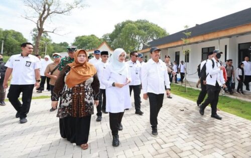 Usung Arsitektur Osing, Menteri KKP Tinjau Proges Kampung Nelayan Merah Putih di Banyuwangi