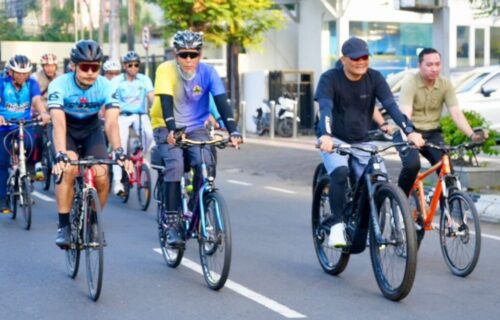 Gubernur Luthfi Bersama ASN Jateng Mulai Terapkan Gowes ke Kantor sebagai Gerakan Hemat Energi