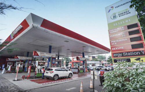 Harga BBM Nonsubsidi Naik Tajam, Pertamax Turbo Kini Rp19.400 per Liter