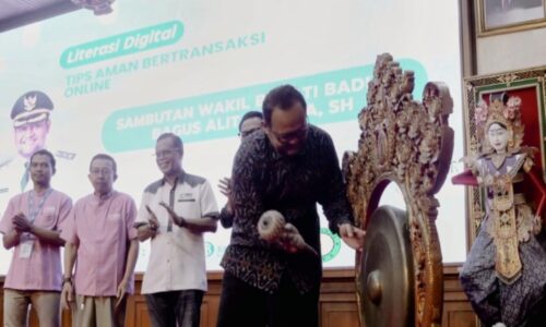 Digelar SMSI Badung, Wabup Alit Sucipta Buka Literasi Digital “Tips Aman Bertransaksi Online”