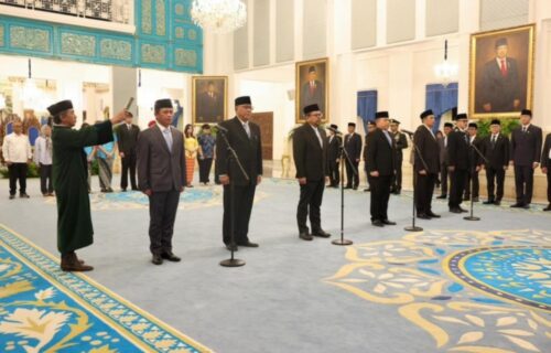 Presiden Prabowo Lantik Menteri LH, Wamenko Pangan, hingga Kepala Staf Kepresidenan