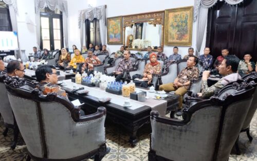 Bupati Sidoarjo Bahas Revitalisasi Pasar Tradisional Bersama Pengelola Pasar