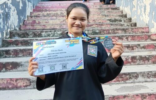 Siswi SMP Negeri 1 Glagah Adelia Dwi Cahya Anggraini Sabet Juara II The Sunrise of Java Silat Championship
