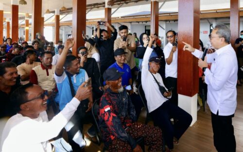 Dialog bersama Nelayan Banyuwangi, Menko Zulhas Siapkan Skema Penyerapan untuk Jamin Kepastian Harga Ikan di Banyuwangi