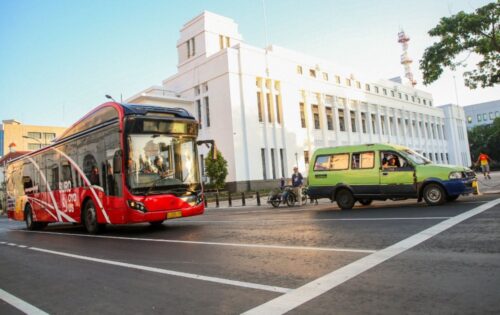 HJKS ke-733, Pemkot Surabaya Beri Promo Tarif Transportasi Umum dan Parkir Rp733 dengan QRIS