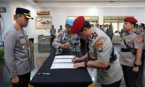 Pimpin Sertijab Pejabat Utama Polresta Malang Kota, Kapolresta Tekankan Disiplin, Soliditas dan Pelayanan Humanis