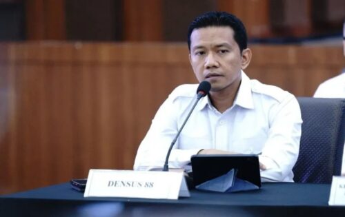 Densus 88 Ringkus 8 Tokoh Terduga Teroris Jaringan ISIS-JAD di Sulawesi Tengah