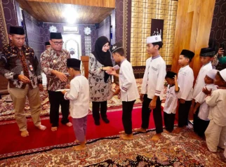 Bupati Ipuk Gelar Doa Bersama dan Santuni Anak Yatim di Hari Asyura, Momentum Perkuat Kepedulian Sosial