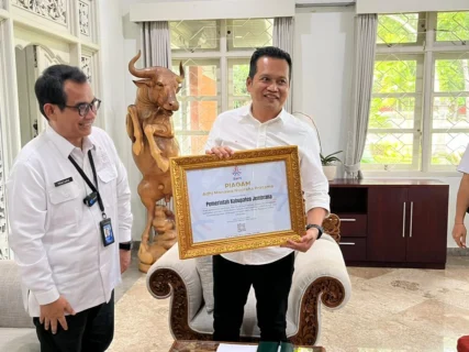 Jembrana Raih Penghargaan BKN atas Kesuksesan 12 Kebijakan Pro Karier ASN: Transformasi Tata Kelola Kepegawaian Daerah