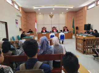 Majelis Hakim Kembalikan BB Solar BBM ke Kejari: Dua Buron Jadi Pertimbangan