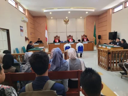 Majelis Hakim Kembalikan BB Solar BBM ke Kejari: Dua Buron Jadi Pertimbangan