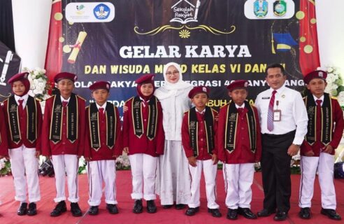 Dulu Putus Sekolah, Kini Tiga Siswa Sekolah Rakyat Banyuwangi Resmi Lulus dan Siap Menatap Masa Depan di Banyuwangi