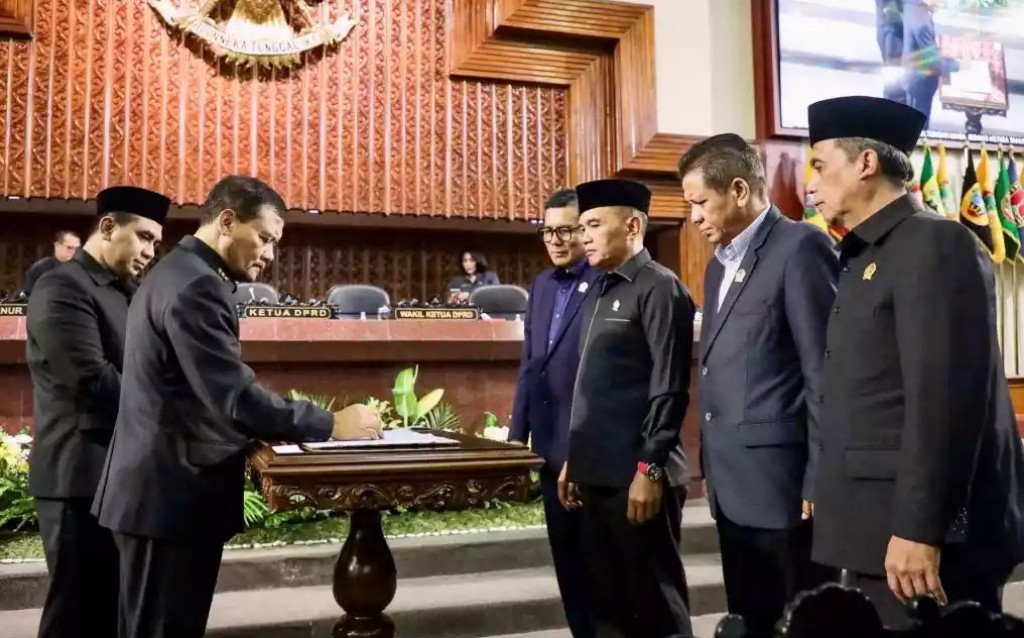 Pertanggungjawaban APBD Jateng 2025 Disetujui, Gubernur Luthfi Tegaskan Anggaran harus Berdampak Nyata bagi Masyarakat