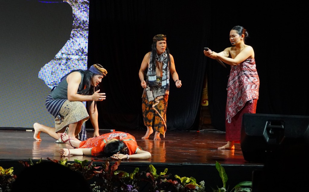 Di Antara Prasasti dan Kegelisahan Zaman, Teater Agustus Baca Ulang Sejarah Bali di FSBJ VIII 2026