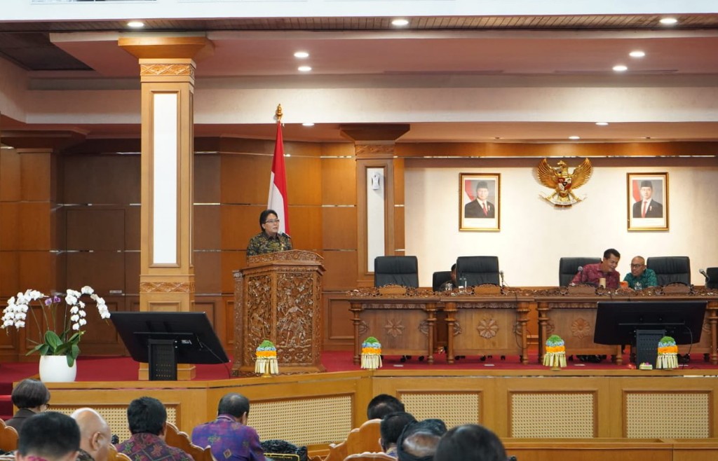 Wagub Bali Sampaikan Pendapat Akhir Gubernur, DPRD Sepakati Raperda Pertanggungjawaban APBD 2025