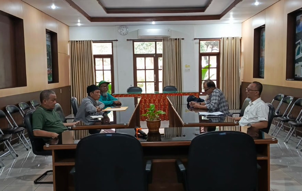 KPB Soroti Sampah Kedungrejo dan Perizinan PT King Beton, DLH Banyuwangi Bentuk Tim Monev dan Siapkan Sanksi di