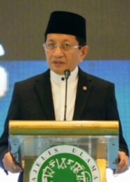 Tutup KUII ke-8, Menag Minta Hasil Diserahkan pada Pemerintah