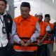KPK Kembali Tahan Tiga Tersangka dalam Pengembangan Kasus Suap Dana Hibah Pokmas Jatim.
