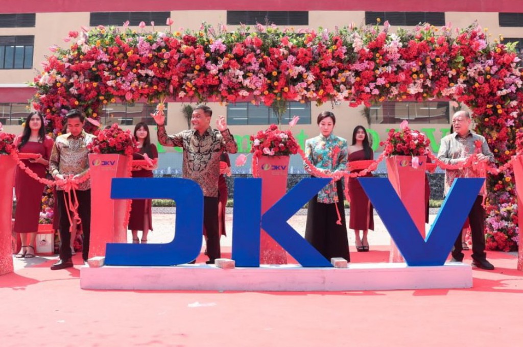 Gubernur Luthfi Resmikan PT DKV Printing Indonesia, Investasi Rp480,64 Miliar Serap 500 Tenaga Kerja
