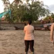 Bangkai Paus di Pantai Perancak Dikubur Ulang Cegah Dampak Lingkungan