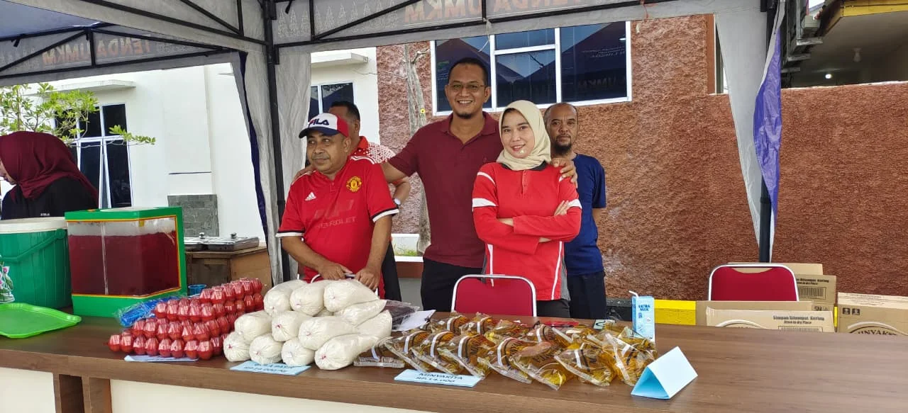 Bazar Murah Disperindagkop UKM Lingga Diserbu Warga