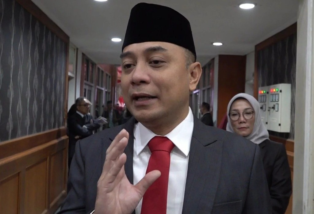 Warga Baru Tak Boleh Dipungut Biaya, Wali Kota Eri Tegaskan Dana Swadaya RT/RW Harus Disetujui Lurah