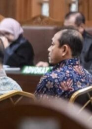 Hakim Ungkap Pejabat Bea Cukai Sewa Safe House untuk Sembunyikan Uang Suap dari Blueray Cargo