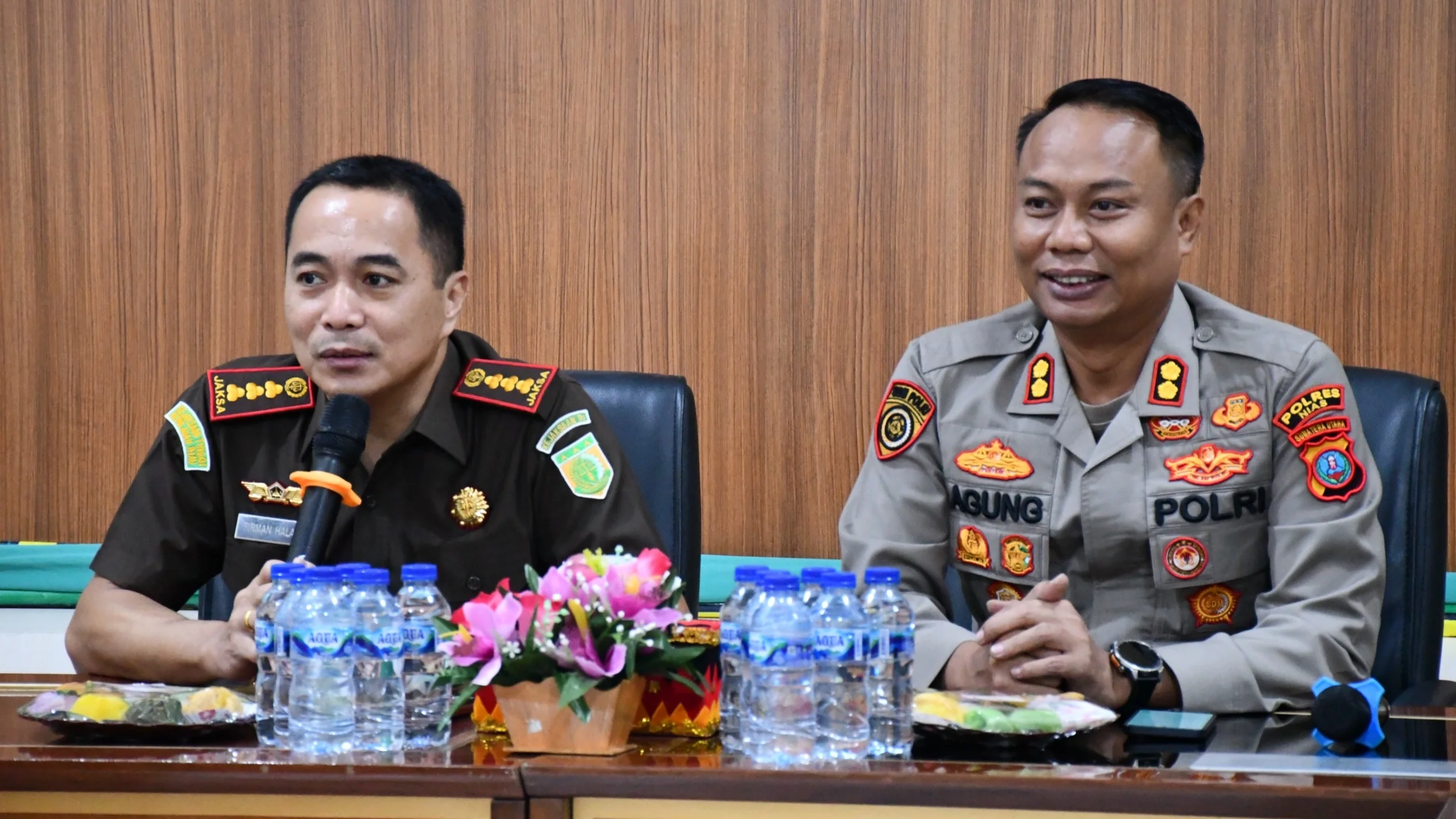 Kapolres Nias Ngopi Bareng bersama Kajari Gunungsitoli