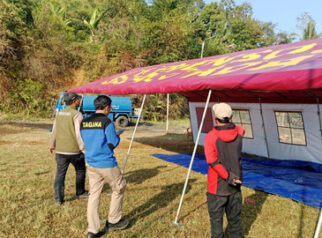 Kemensos Salurkan Logistik bagi 420 Warga Terdampak Kebakaran di Sukabumi