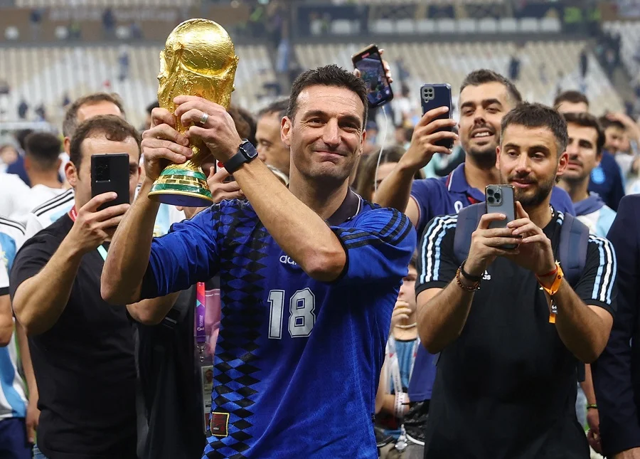 Lionel Scaloni Bongkar Perjuangan Sang Ayah yang Ubah Mimpi Bocah Desa Jadi Juara Dunia