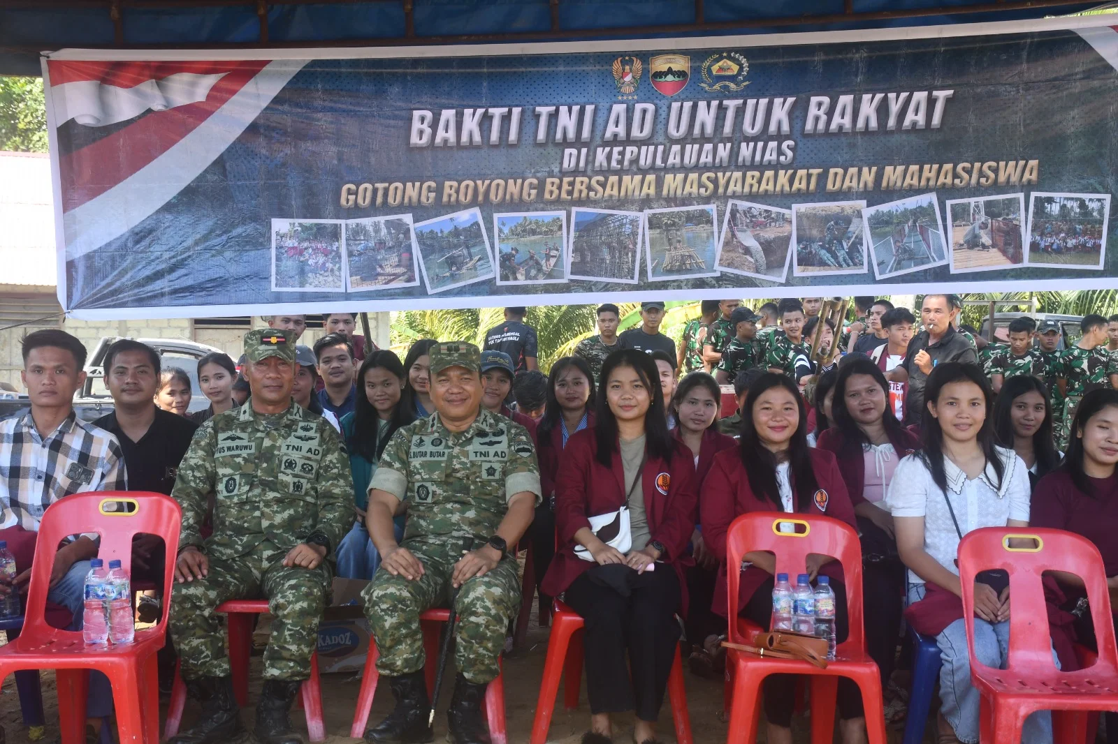 Mahasiswa Uniraya Lihat Langsung Pembangunan Jembatan Gantung Satgas Karbak TNI AD