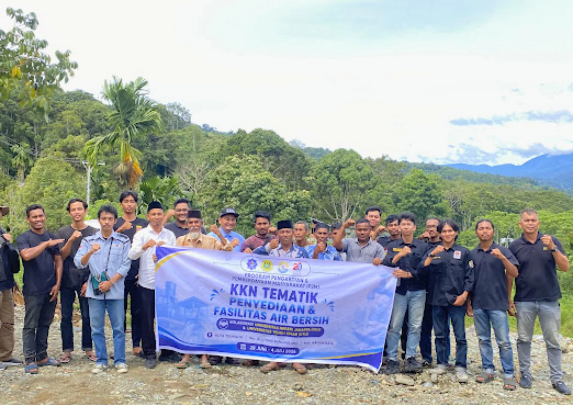 Mahasiswa UTU dan Warga Bangun Fasilitas Air Bersih di Desa Kuta Teungoh