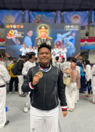 Medali Emas Bripda Renhard Bawa Polda Riau Juara Umum Kejurnas Taekwondo Kapolri
